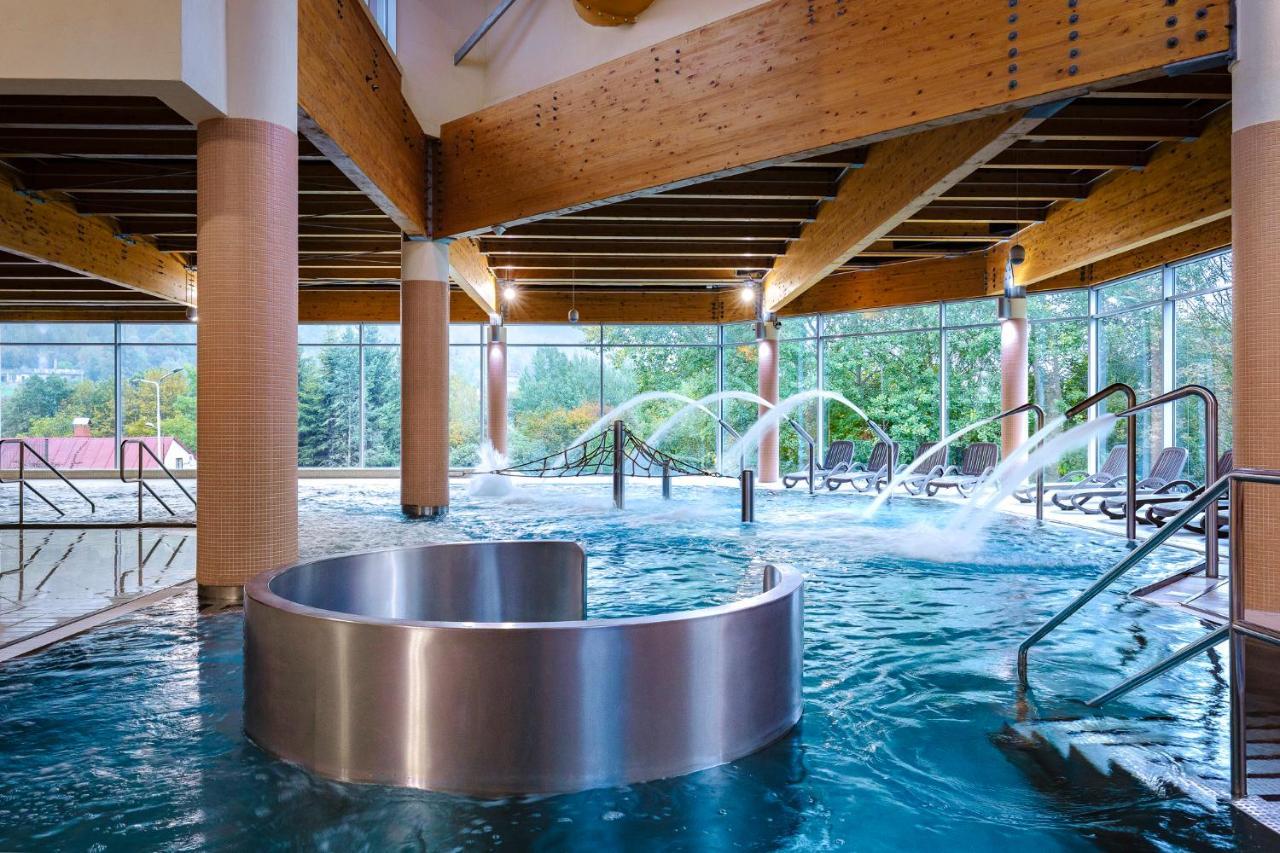 Interferie Aquapark Sport Hotel Malachit Świeradów-Zdrój Dış mekan fotoğraf