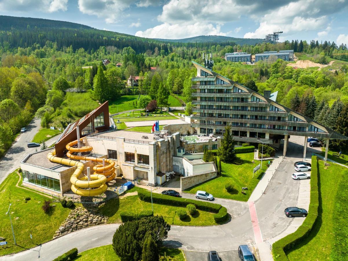 Interferie Aquapark Sport Hotel Malachit Świeradów-Zdrój Dış mekan fotoğraf